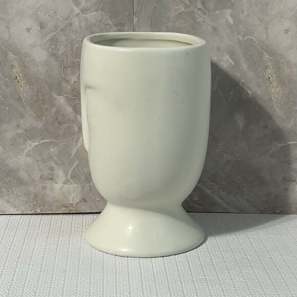 Ceramic Face Head Pedestal Planter Vase Etched 3D White Utensil Crock Organizer - Picture 6 of 17